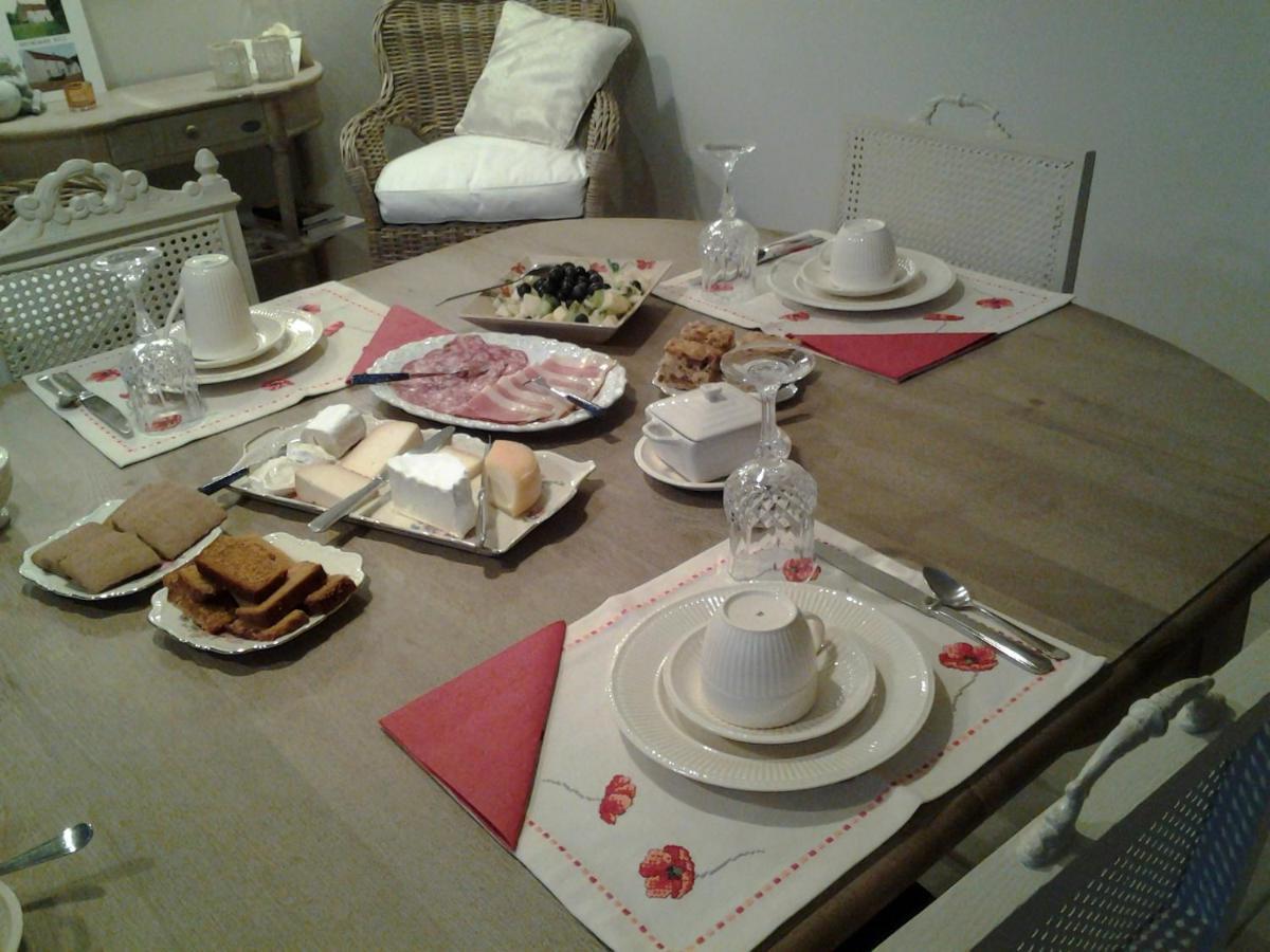 Le Repos Coquelicot Bed and Breakfast Montillot Exteriör bild