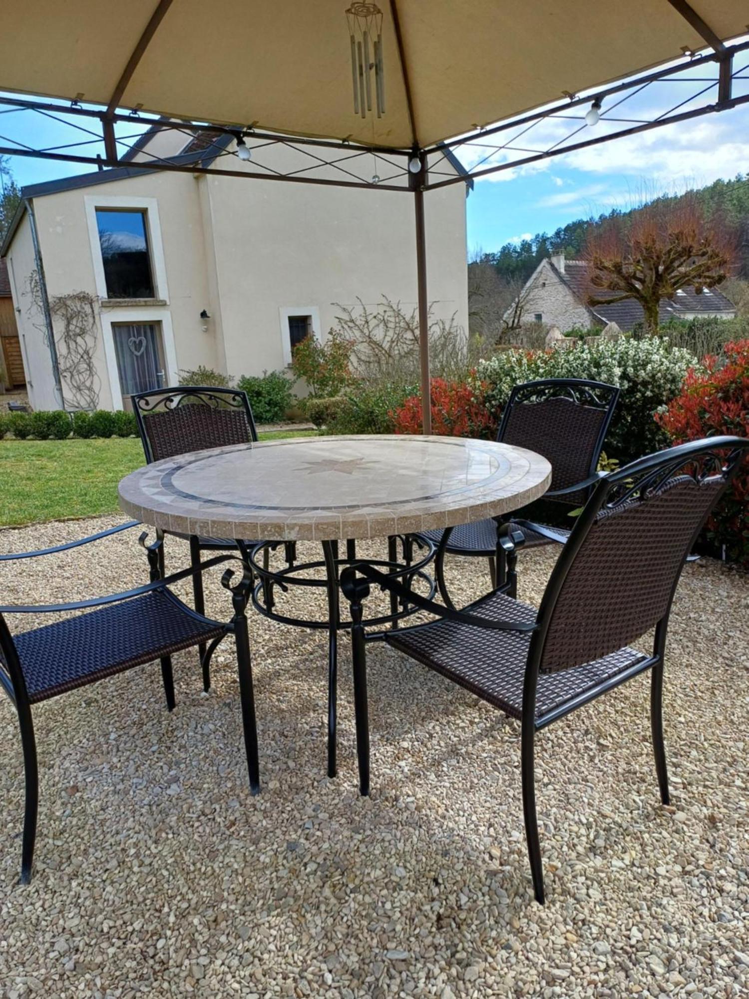 Le Repos Coquelicot Bed and Breakfast Montillot Exteriör bild