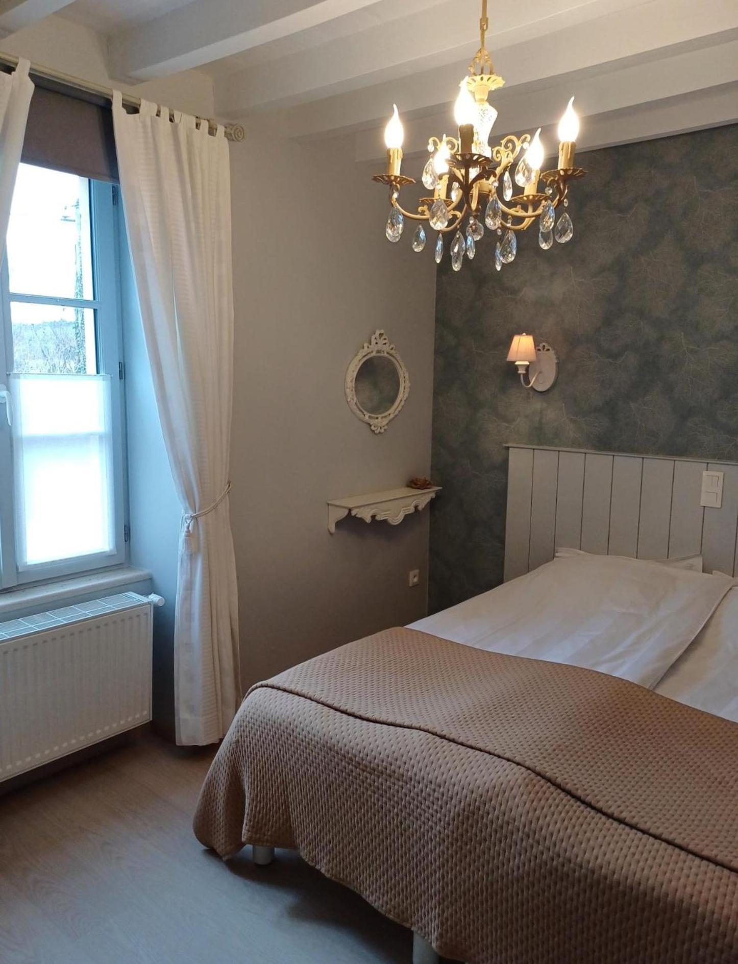 Le Repos Coquelicot Bed and Breakfast Montillot Exteriör bild
