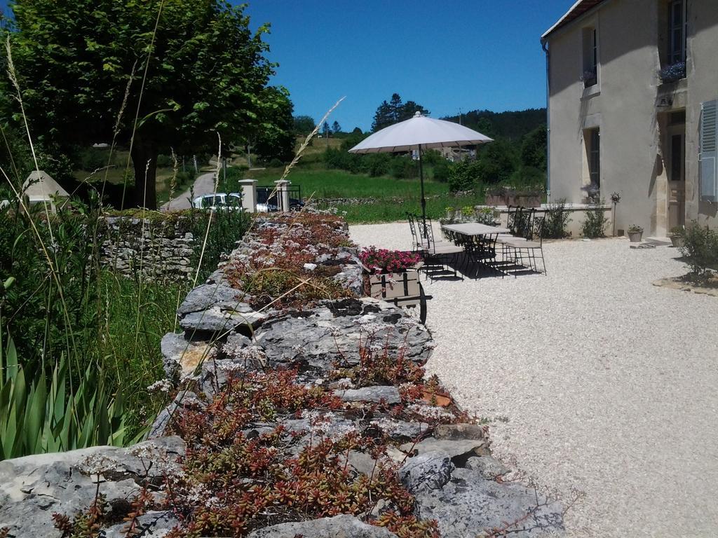 Le Repos Coquelicot Bed and Breakfast Montillot Exteriör bild